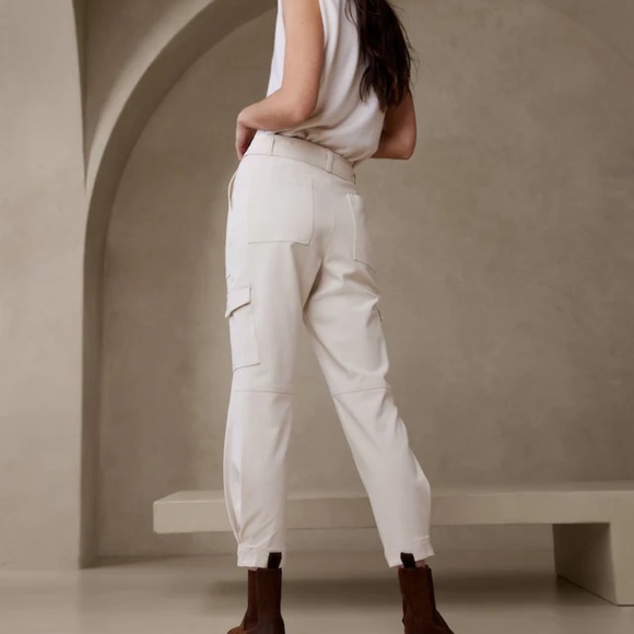 Banana Republic Slim Refined Stretch High Rise Cargo Pant Cream/White size 6 - Picture 3 of 15